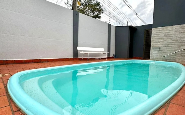Casa Central 3 suites e piscina 10 pax
