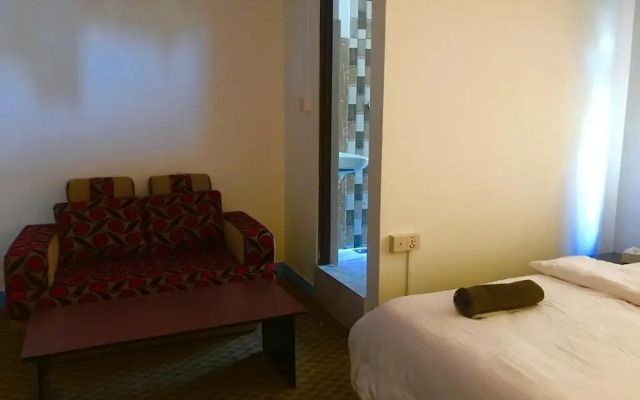 Hotel Little Buddha Inn