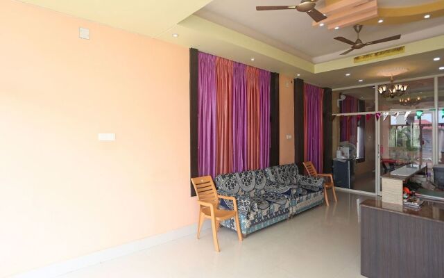 OYO 5051 Silicon Residency