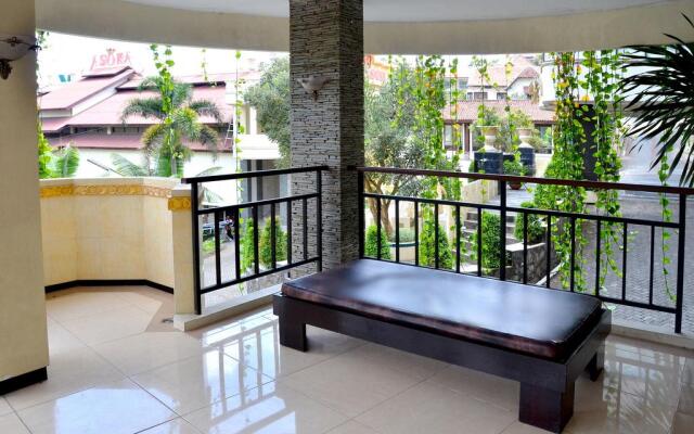 Hotel Vanda Gardenia Trawas