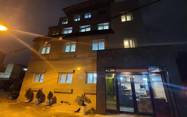 Jeonju Hanok Maul Sukbak