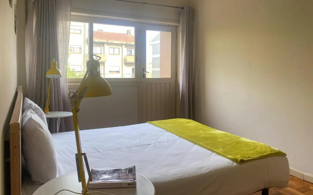 Convenient 3-Bedroom Apartment next to Bom Sucesso