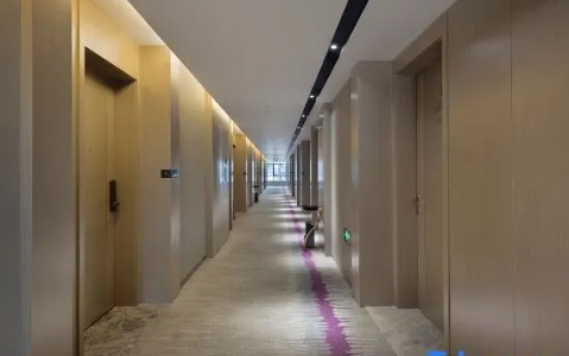Lifeng Impression Hotel (Peng'an Yipin World Branch)