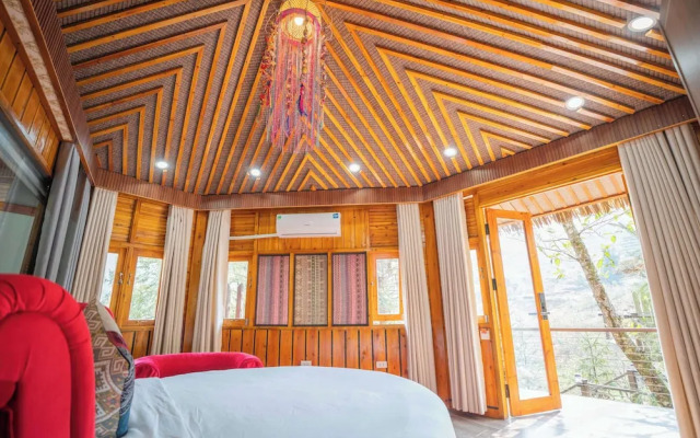 Sinai Bungalow & Hotel SaPa