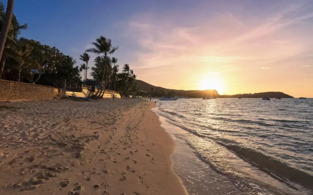 Ban Mok Talay Beachfront Villa