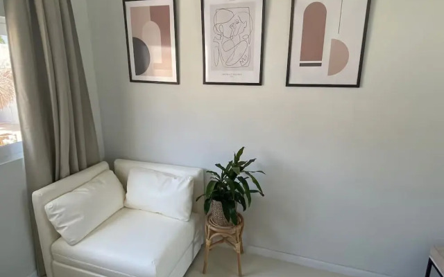 Palm Beach Vacaysuites - Palm Suite 100m2