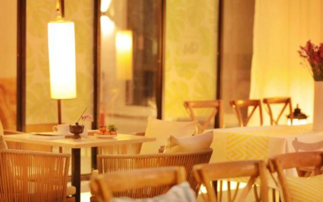 Shangri la moonlight International Hotel