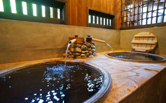 Hot Spring Inn Banya