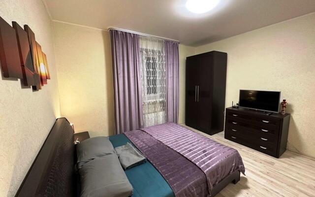 Lip City Apartments on 1 Teperika Street