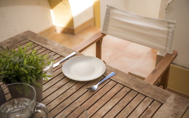 B36 - Backstreet Duplex in Lagos by DreamAlgarve