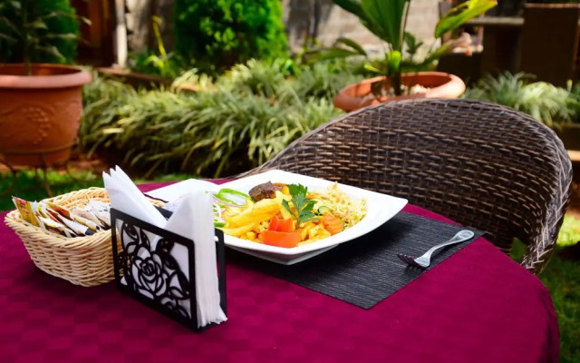Severine Cottages and Lounge