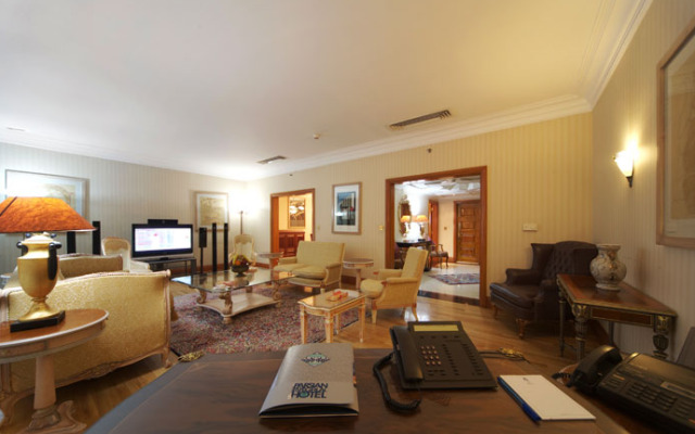 Hotel Esteghlal East Wing - New Tower