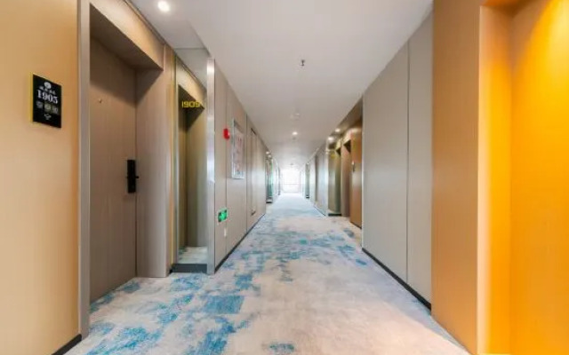 Donggang Hotel