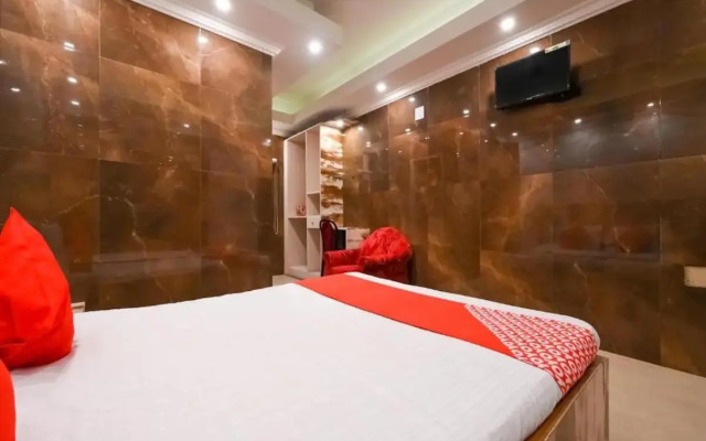 Oyo Flagship 806008 Hotel New Athiti Nivas