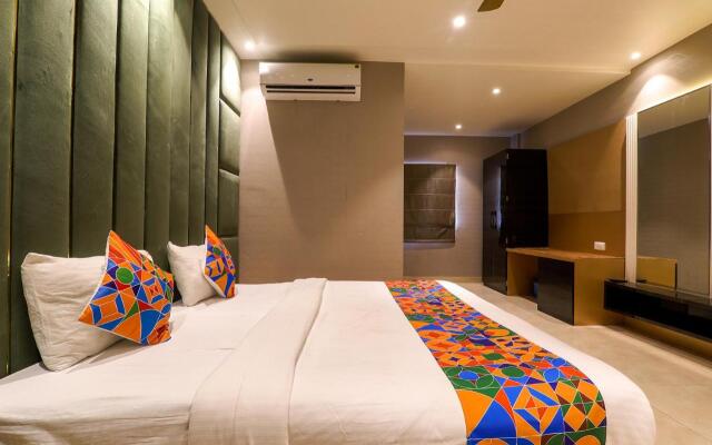 FabHotel Maya Crystal