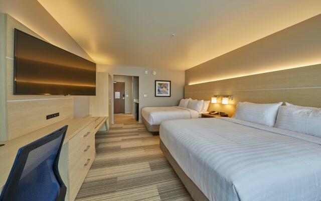 Holiday Inn Express & Suites Hermiston Downtown by IHG