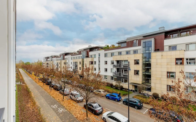 Sarmacka Apartment Warsaw by Renters
