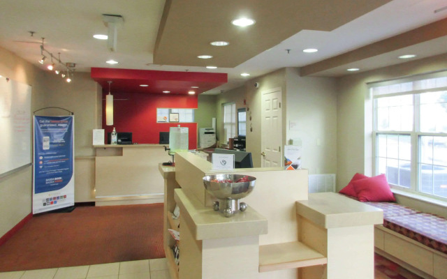 MainStay Suites Columbus Worthington