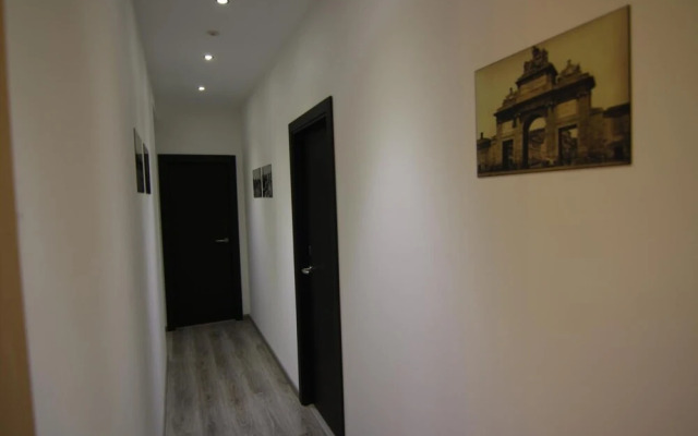 Hostal MH Fuencarral