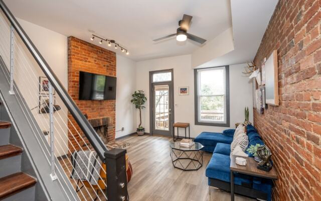 Mansfield Modern Oasis