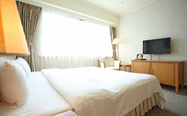 The Koos Hotel