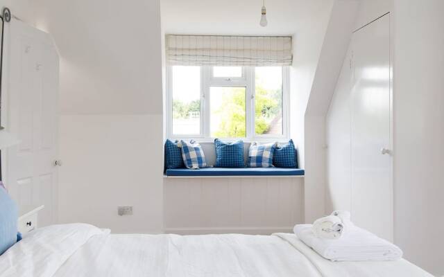 Secluded Rural Retreat Close to Beach - Sleeps 12