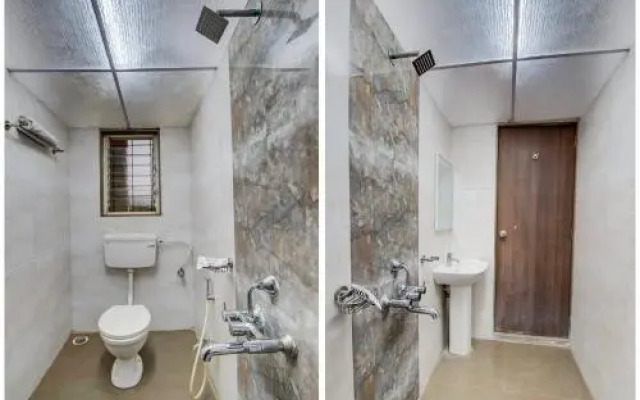 OYO 24125 Hotel Aakash