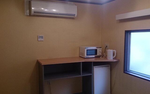 Okayama Guesthouse MOKO - Hostel