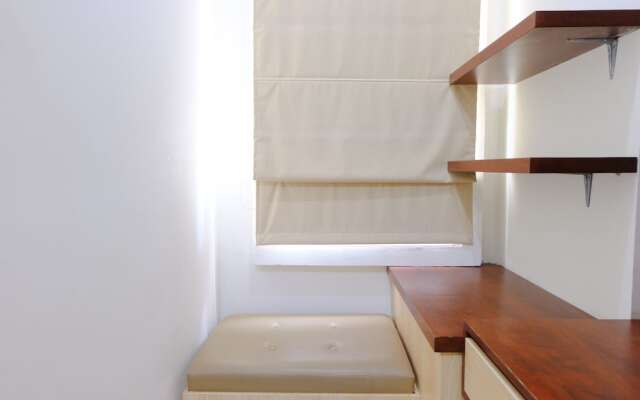 Homey And Modern Designed 2Br Apartment Parahyangan Residence