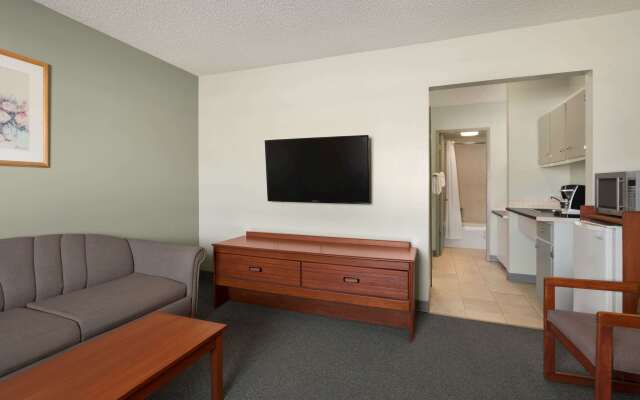 Travelodge by Wyndham Cranbrook