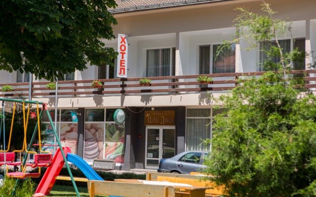 Family Hotel Tsareva Livada