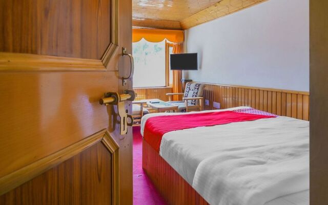 OYO 23371 Solang Holiday Inn