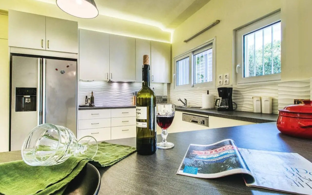 Summer Villa in Porto Rafti