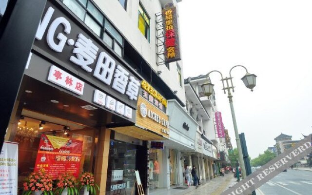 Yuxi Motel