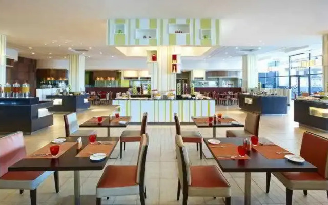 Century Kuching Hotel [Ex. Four Points By Sheraton Kuching]