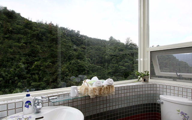 Muku Xia B & B