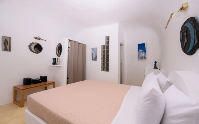 Iatis View Collection - Adults Only