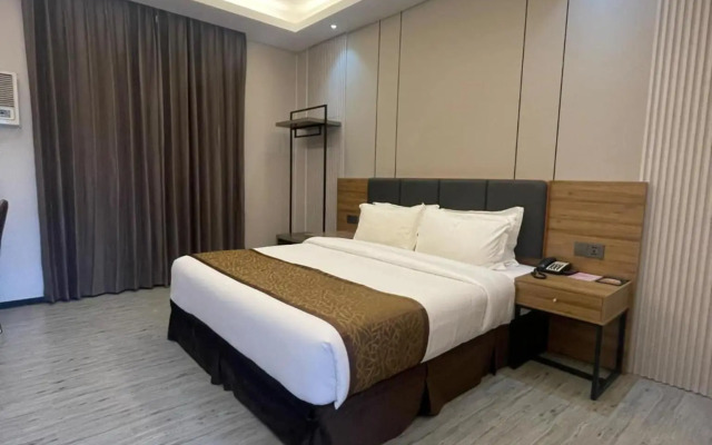 Vienna Hotel (Newly Renovated 2025)