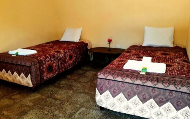 Abu Hotel - Hostel
