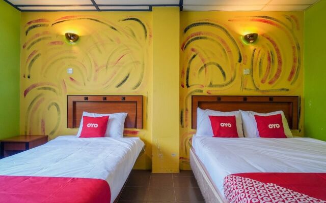 OYO 90929 DJ Hotel