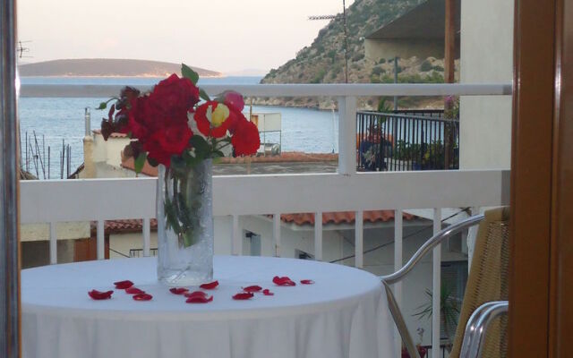 Koronis Hotel
