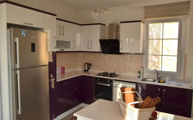 New Age Villa Toker