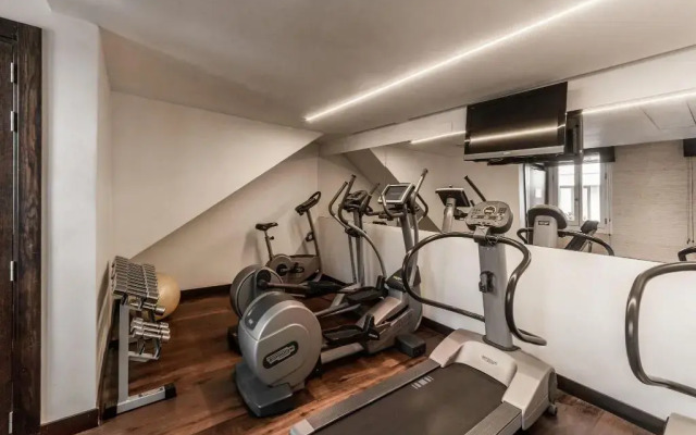 Hospes Puerta de Alcalá, a Member of Design Hotels