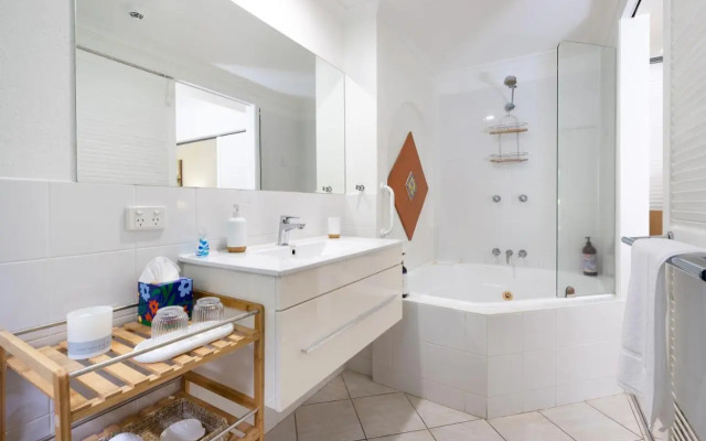 Oasis Luxe on Macrossan Street - Stylish Residence