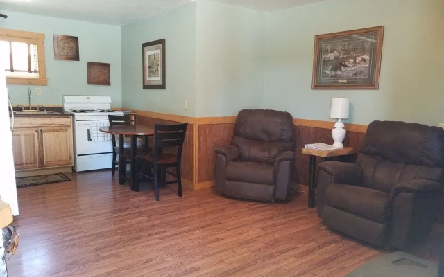 Lake View Lodge