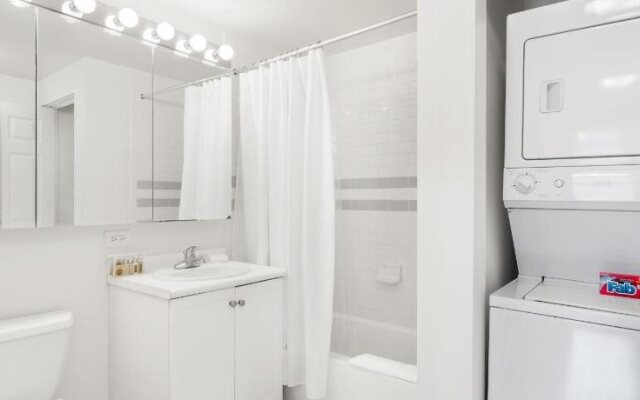Premier Furnished Apt at Grove Pointe