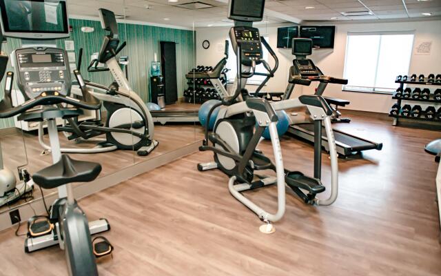 Holiday Inn Express & Suites Winona by IHG