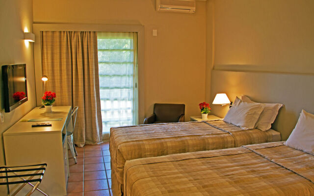Riverside Hotel