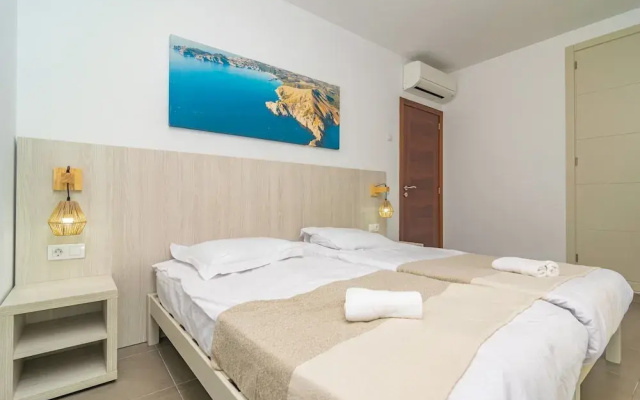 Villa Blanca - Villa With Private Pool. Free Wifi