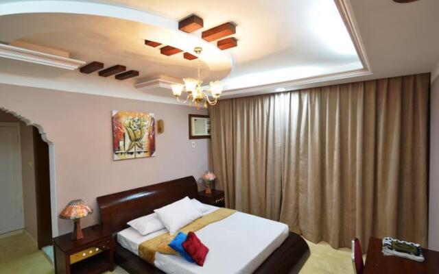 Al Barraq Hotel